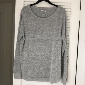 GAP Gray Heather Top with scalloped hem